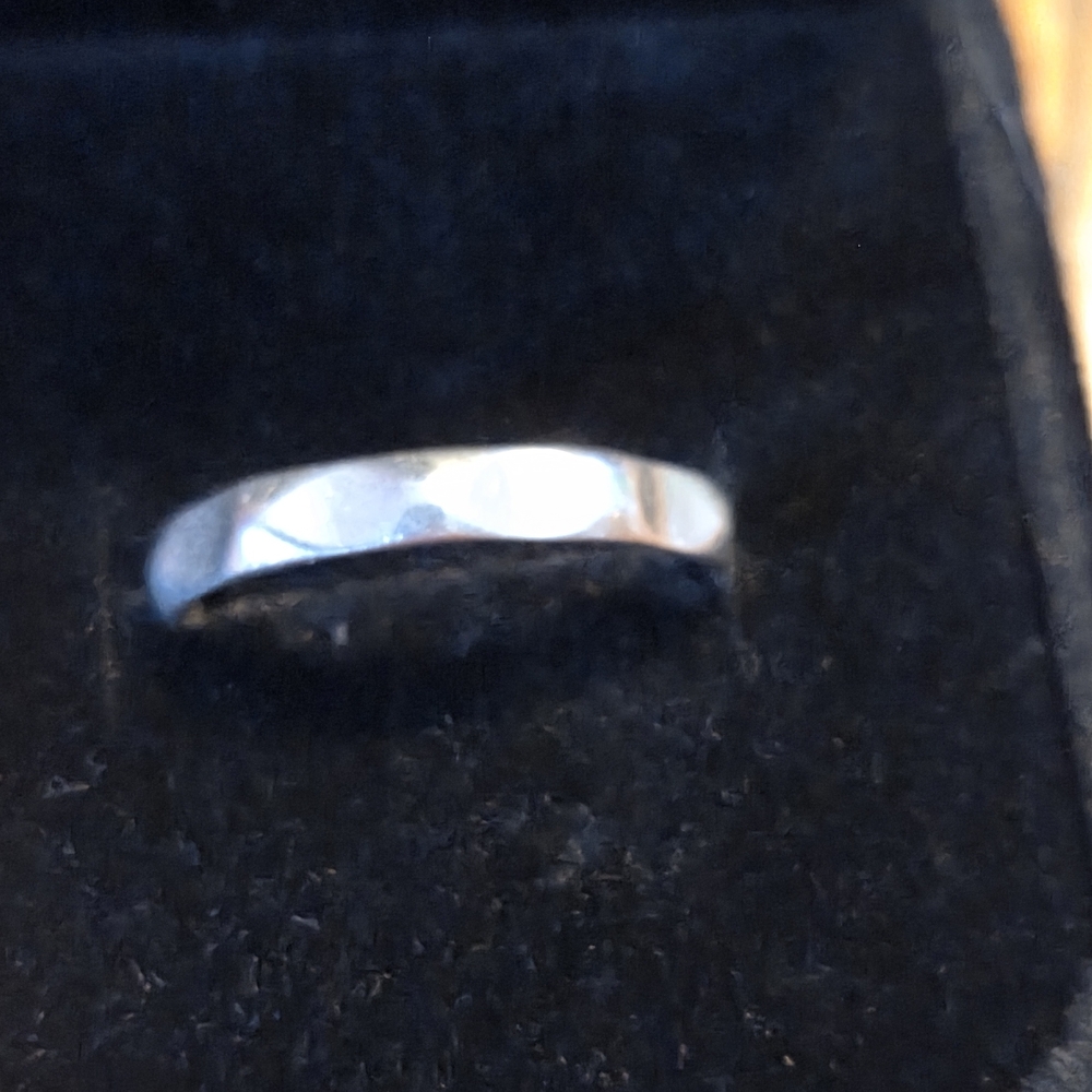 Simple Polished Silver Band Ring - Classic Minimalist